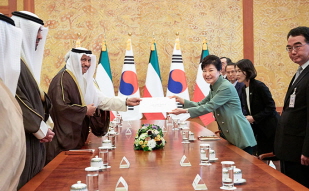Korea, Kuwait work together on win-win growth: president
