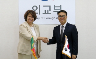 Korea expands cooperation with Portugal
