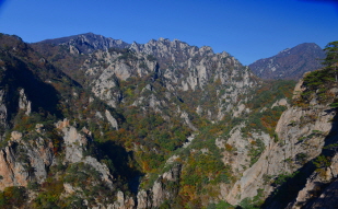 Seoraksan Mountain to reopen scenic point after 46 years