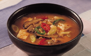 Korean recipes: Soybean paste stew